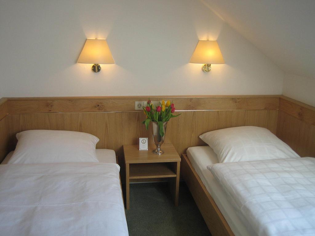 Hotel Wuerttemberger Hof Garni Rottenburg am Neckar Pokoj fotografie